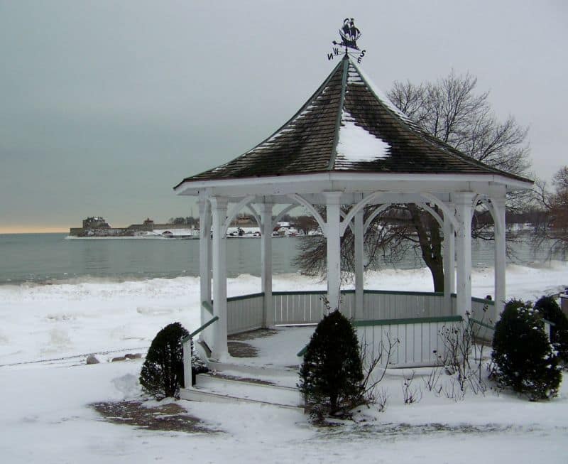 notl-winter-gazebo