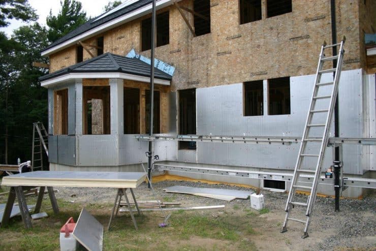 Утепление стен дома: основные правила и варианты для разных климатических условий (58 фото-идей)