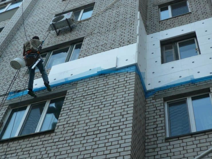 Утепление стен дома: основные правила и варианты для разных климатических условий (58 фото-идей)