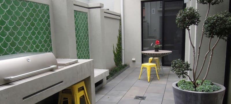bbq-fish-scale-tile-wall