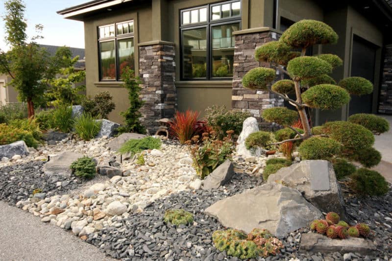 asian-inspired-dry-creek-bed-photo-courtesy-synergy-landscape-design1-1350x900