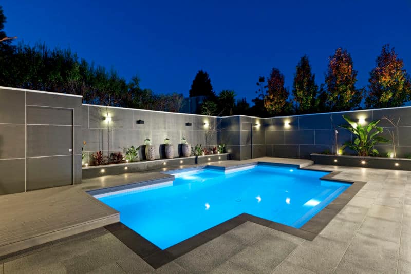 backyard-landscaping-ideas-swimming-pool-design-homesthetics-3