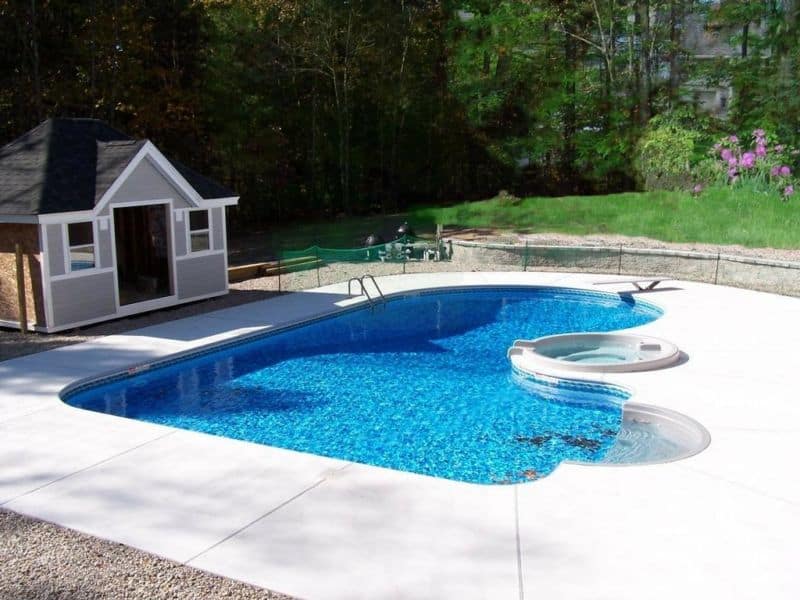 backyard-landscaping-ideas-swimming-pool-design-homesthetics-1