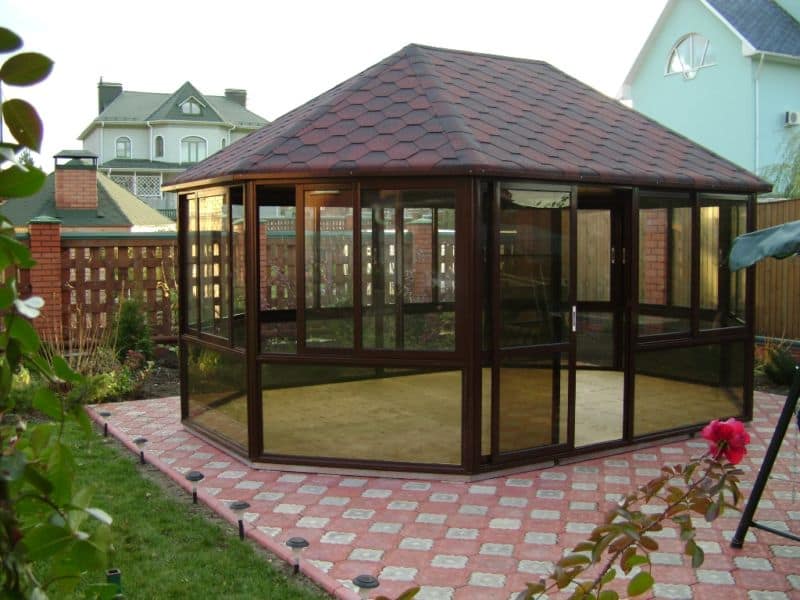 zakryityiy-tip-besedok-1
