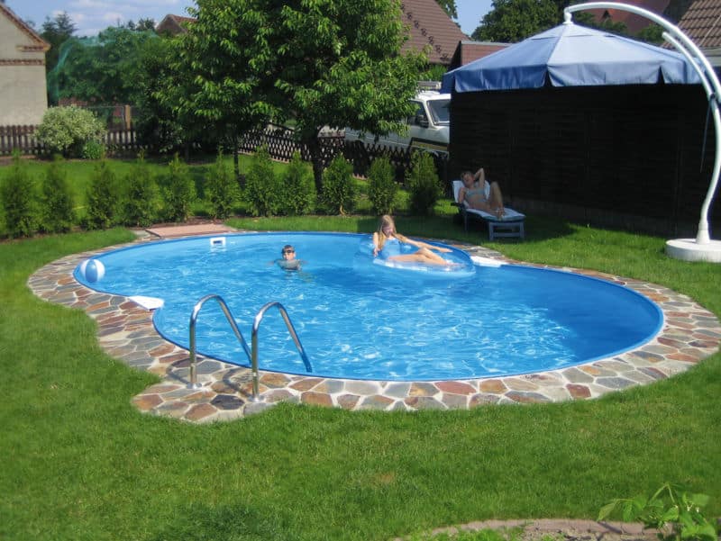 backyard-landscaping-ideas-swimming-pool-design-homesthetics-16