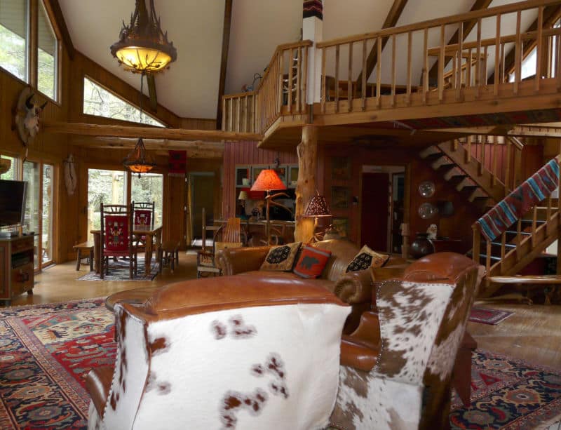 natural-nice-desgin-of-the-wooden-house-livingroom-interior-that-has-warm-hang-lamp-can-add-the-beauty-inside-modern-living-room-design-ideas