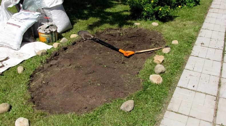 Как сделать альпийскую горку на маленьком участке своими руками за 8 шагов